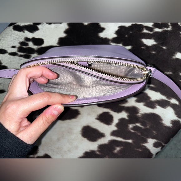 Lavender Kate Spade clamshell crossbody - Picture 2 of 8